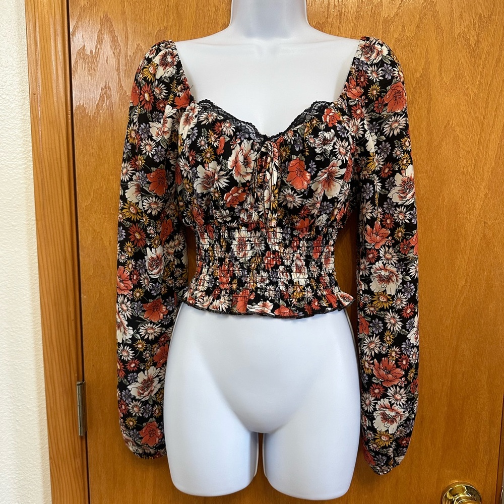 Forever 21 floral crop top Size small